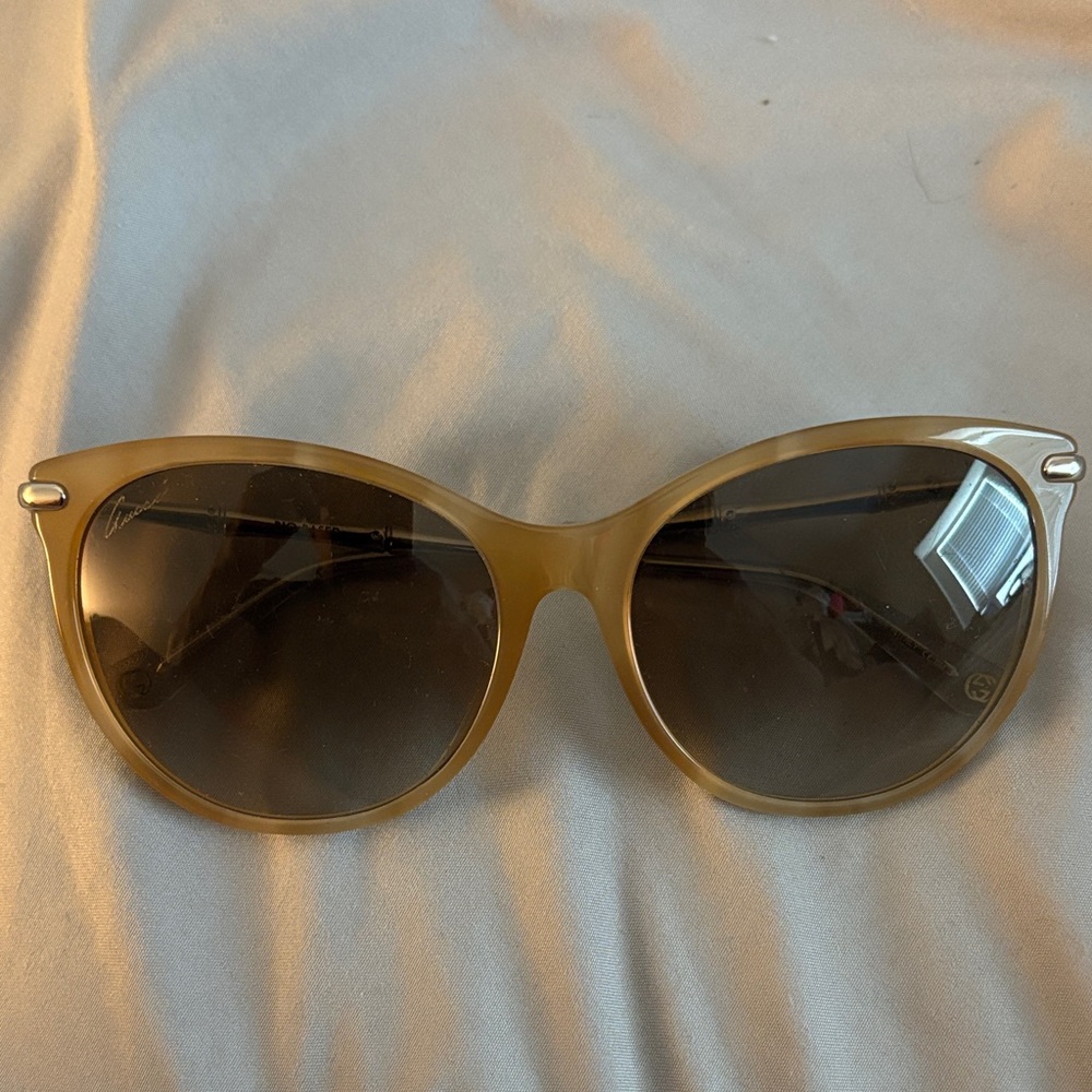 Gucci Tan Women's Sunglasses